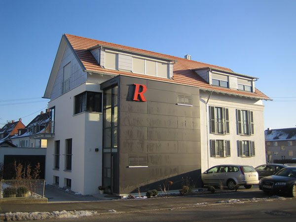 Wohn- und Geschäftshaus